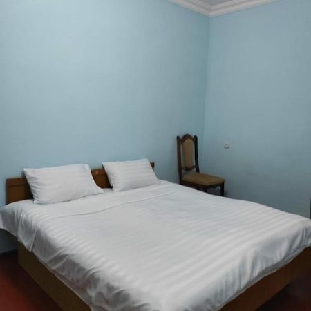 Md House Hotel Ijevan Bagian luar foto